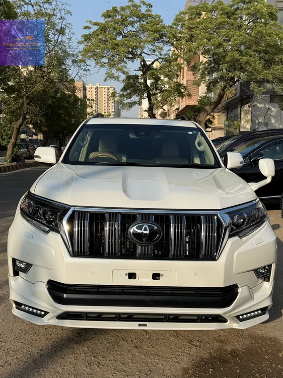 rent a car in Karachi